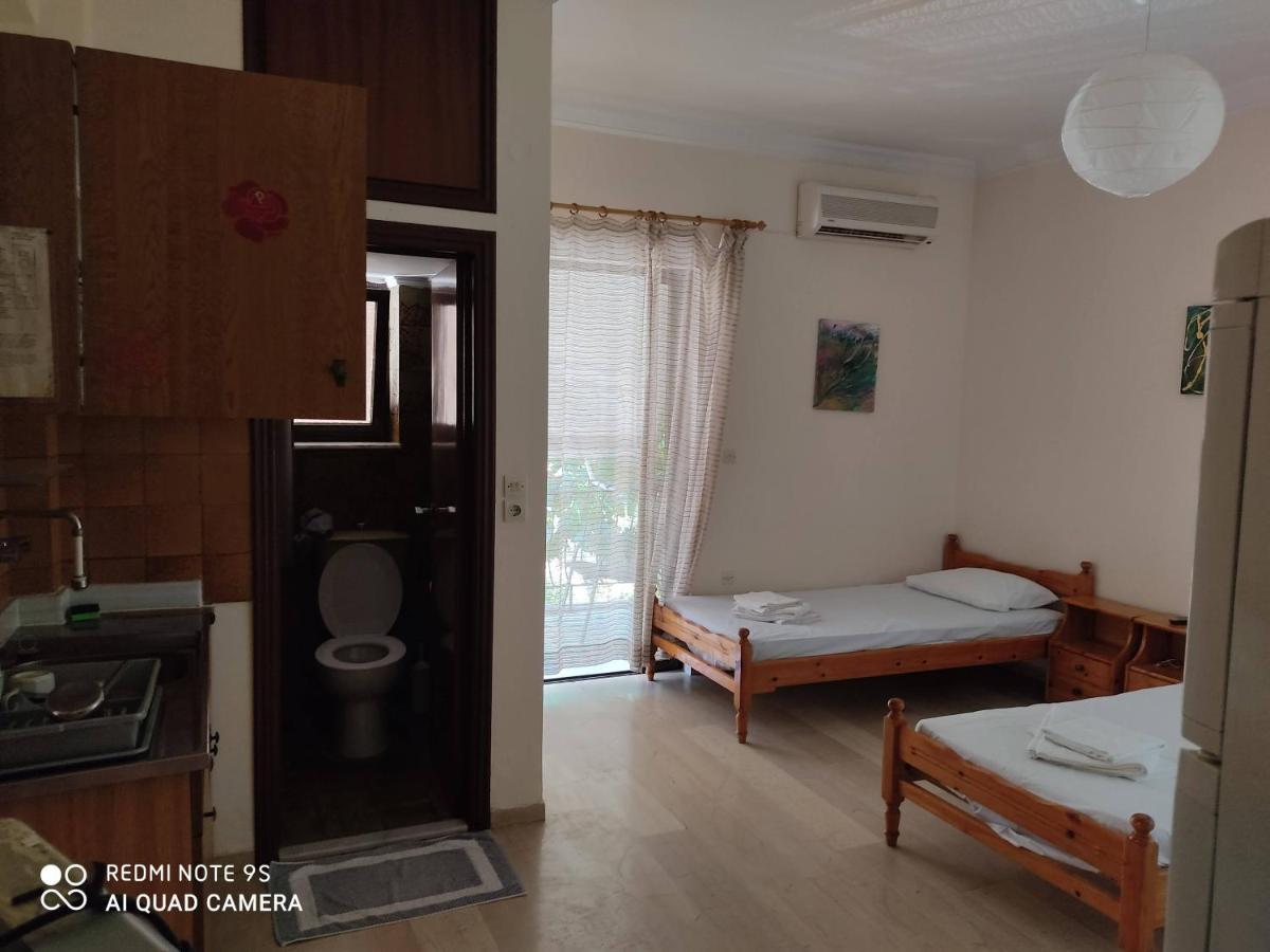 Rousetis Apartments Aígion Ngoại thất bức ảnh