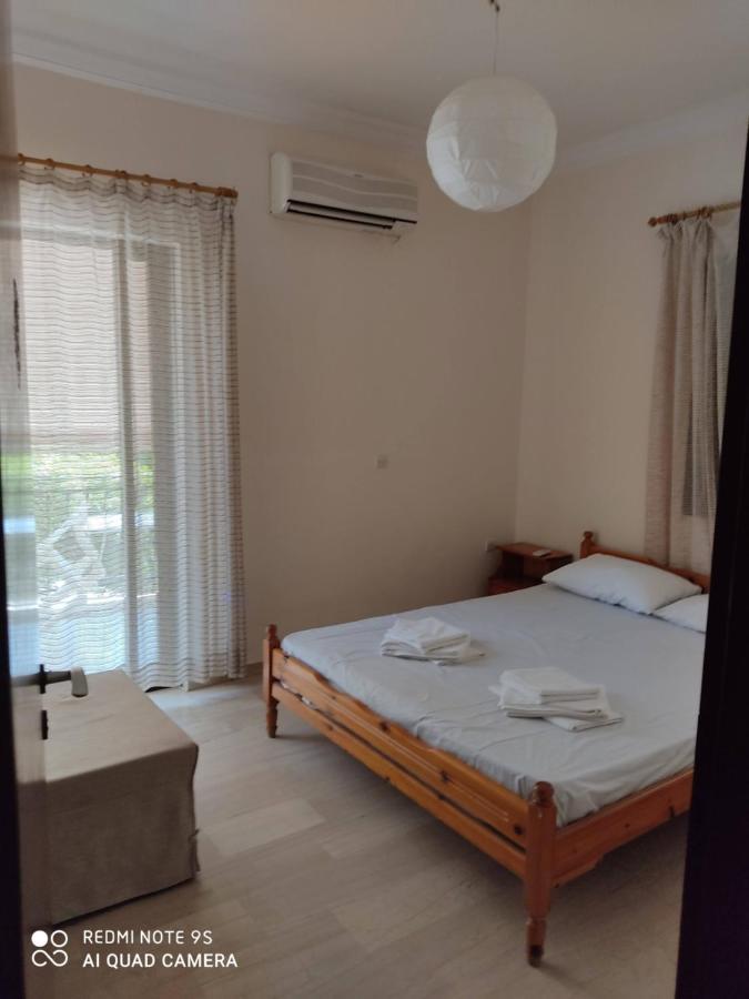 Rousetis Apartments Aígion Ngoại thất bức ảnh